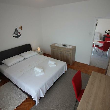 Apartment Vanda Нови Винодолски Екстериор снимка